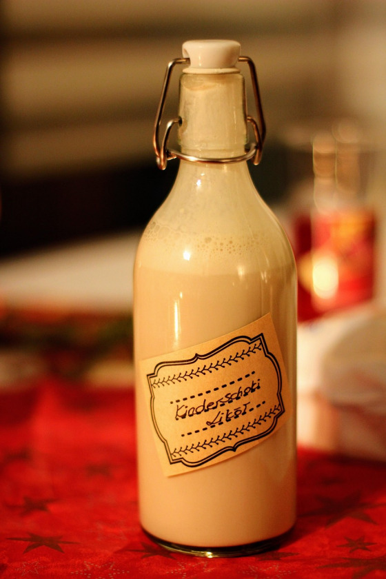 Zitronenlikör Flasche